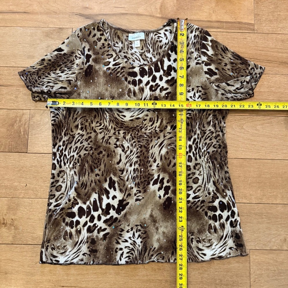 Dressbarn Leopard Print‎ Top Woman 1X Brown Plisse Sequin Short Sleeve Blouse - Picture 4 of 5